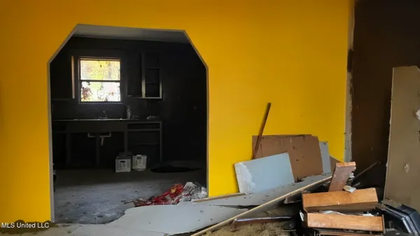 $50,000 | 564 Virgin Mary Road, Camden, MS 39045