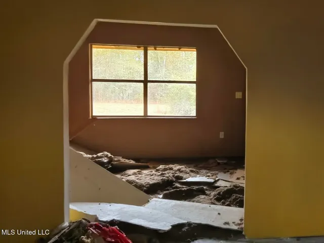 $60,000 | 564 Virgin Mary Road, Camden, MS 39045