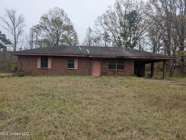 $60,000 | 564 Virgin Mary Road, Camden, MS 39045