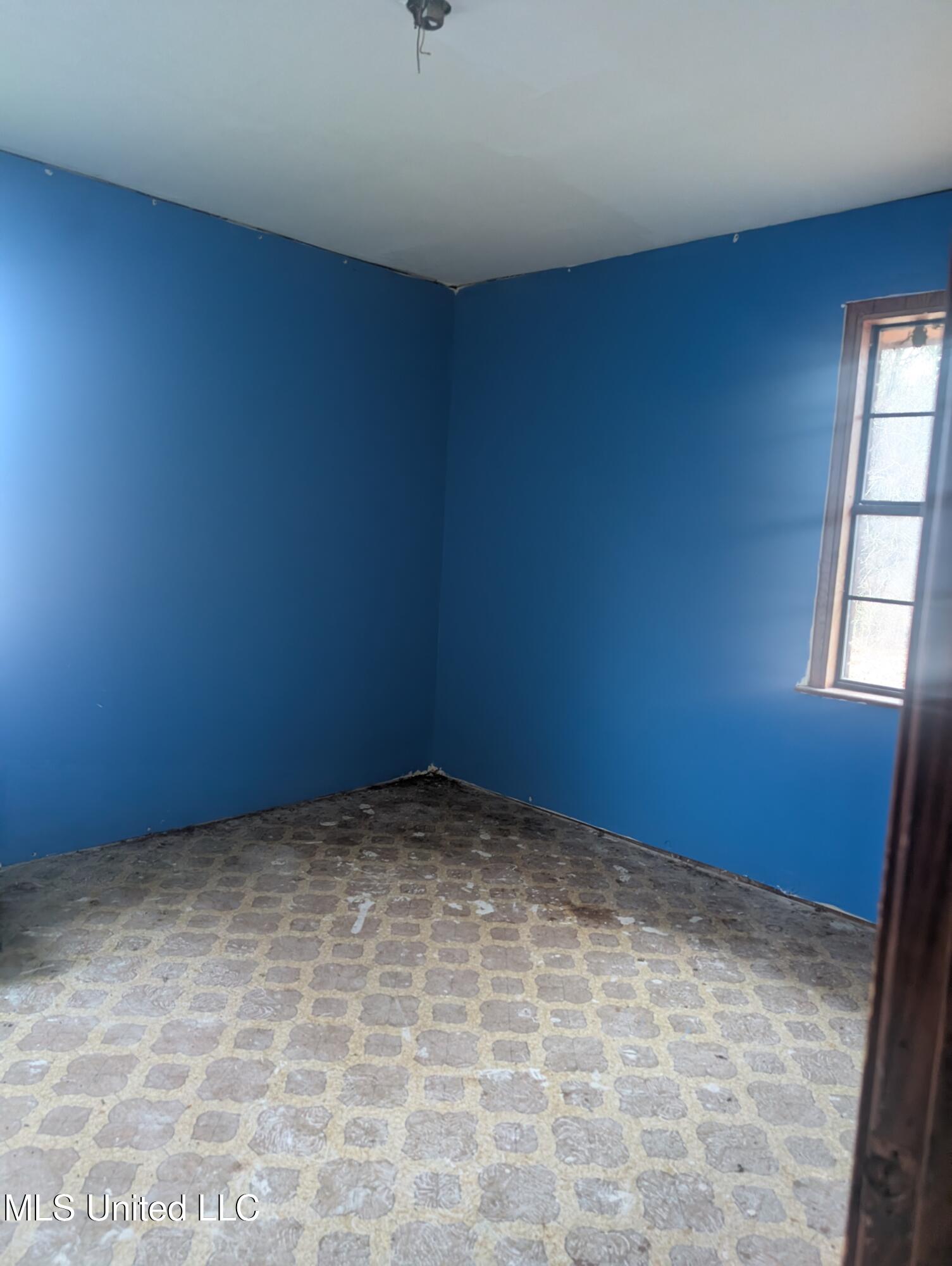 564 Virgin Mary Road Camden, MS 39045 - Photo 25 of 28 Bedroom 3