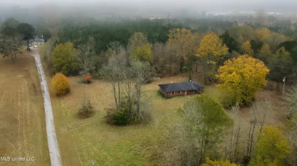 $50,000 | 564 Virgin Mary Road, Camden, MS 39045