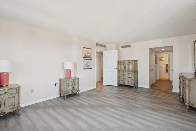 $965,000 | 31 East Grand Avenue, Unit 83, Old Orchard Beach, ME 04064