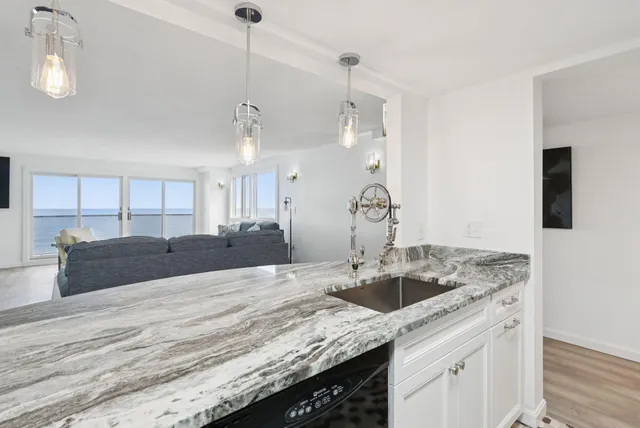 $965,000 | 31 East Grand Avenue, Unit 83, Old Orchard Beach, ME 04064