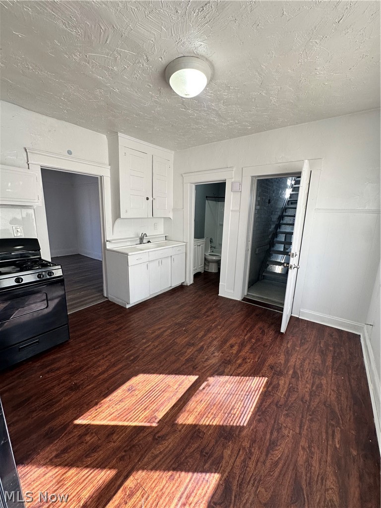 837 Wayside Road, Unit 2 Cleveland, OH 44110 - Photo 5 of 11