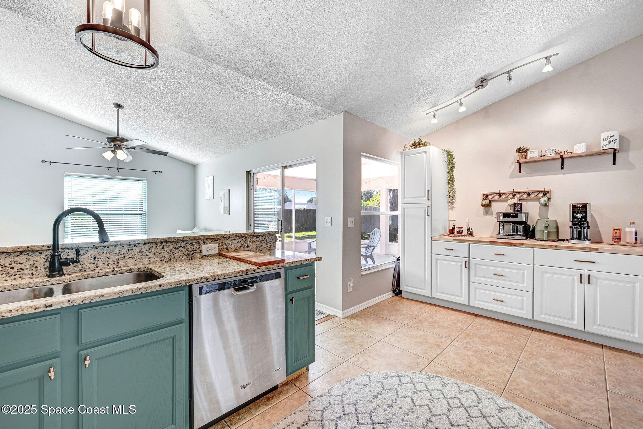 2015 Blue Ridge Avenue Melbourne, FL 32935 - Photo 14 of 46 DSC_4249