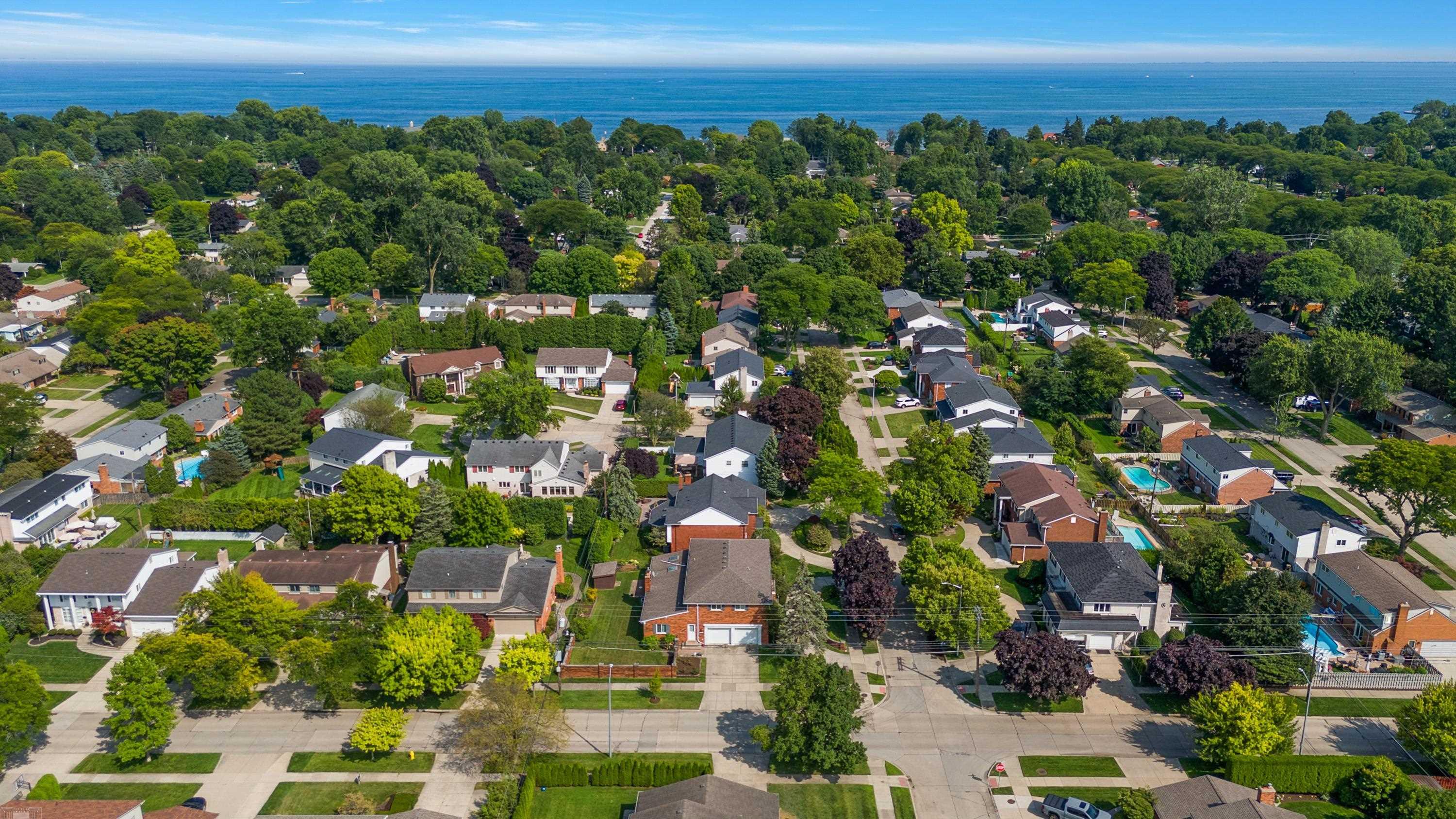 656 Canterbury Road Grosse Pointe Woods, MI 48236 - Photo 70 of 77