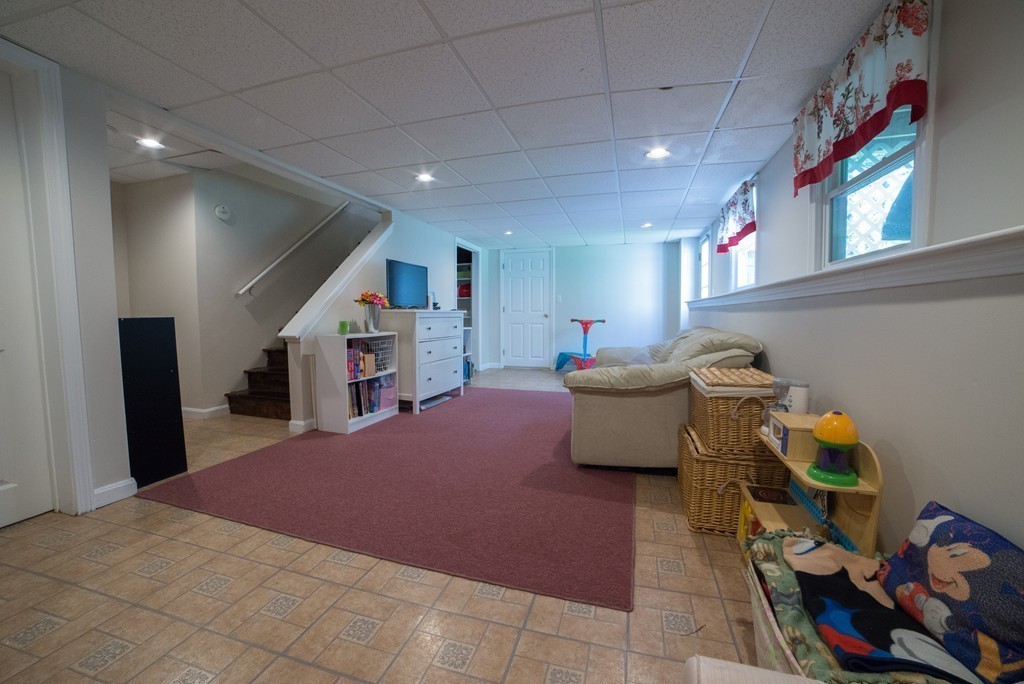 10 Stacey Road Norfolk, MA 02056 - Photo 27 of 30 Gallery Image 27