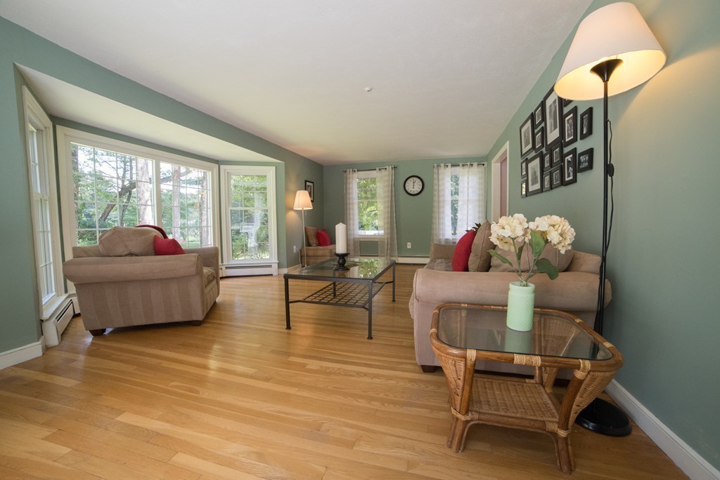 10 Stacey Road Norfolk, MA 02056 - Photo 5 of 30 Gallery Image 5