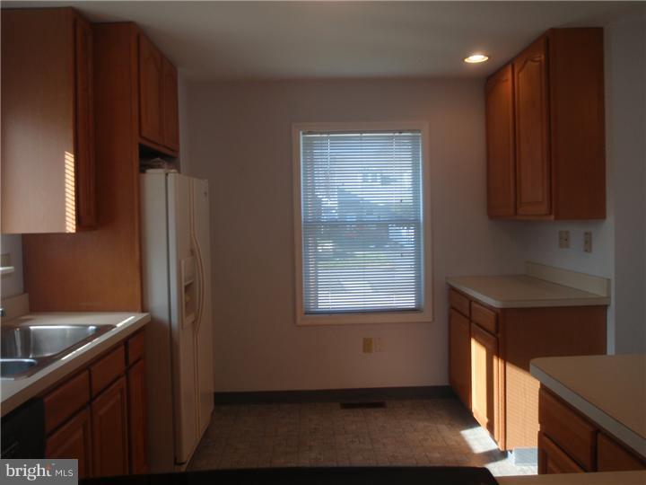 109 Ridge Boulevard Brookhaven, PA 19015 - Photo 8 of 19 Kitchen