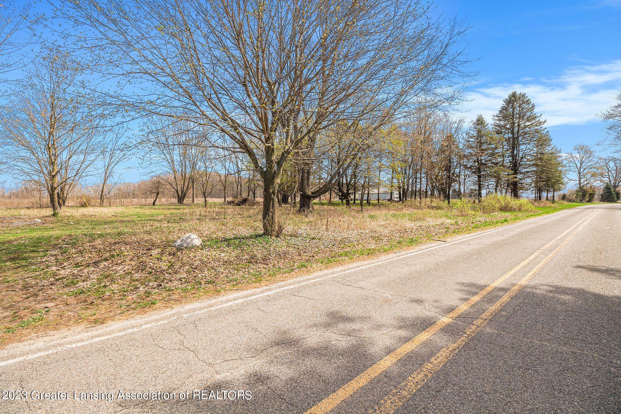 12305 Musbach Road Munith, MI 49259 - Photo 6 of 28 5