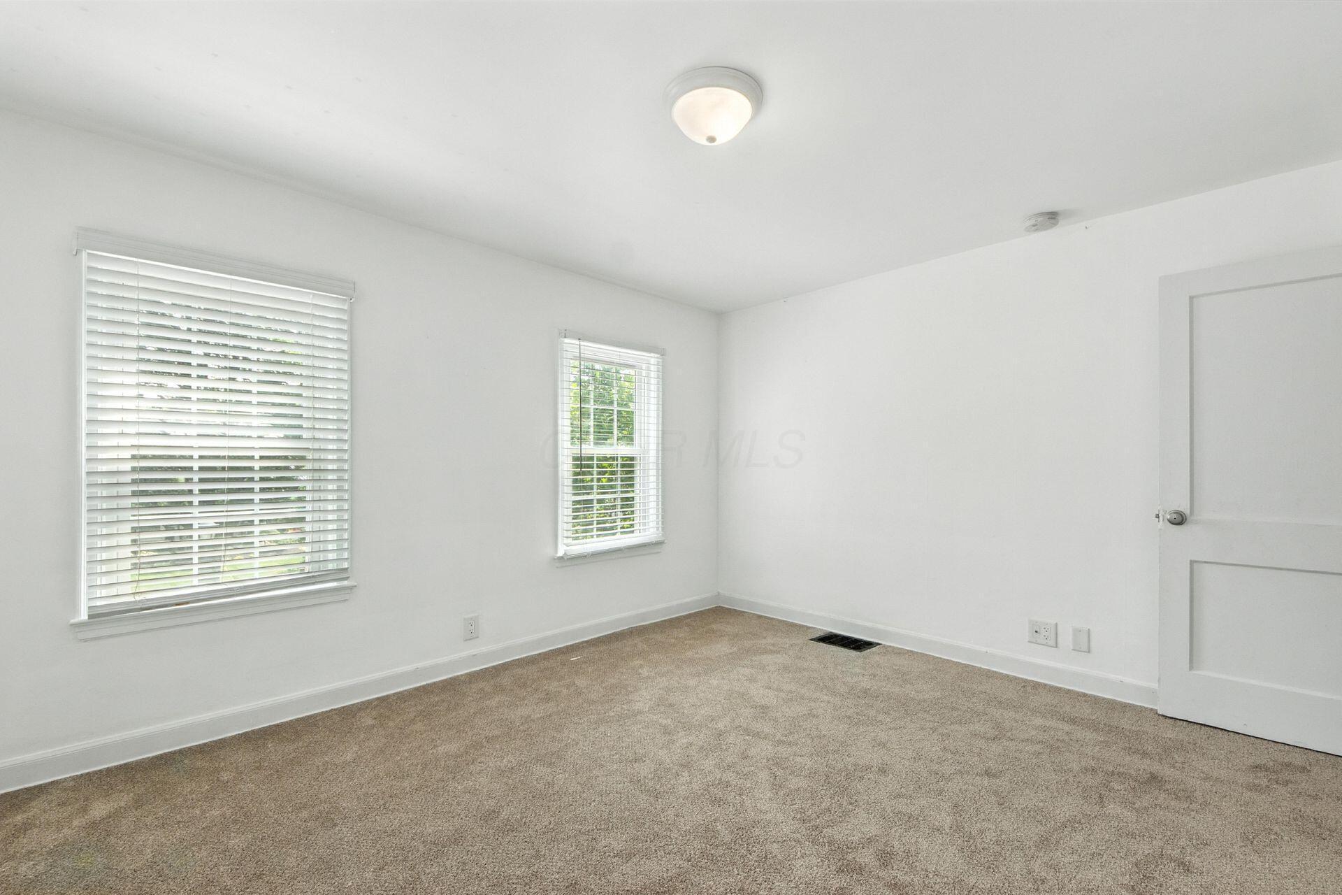 933 Vernon Road Columbus, OH 43209 - Photo 25 of 55 Bedroom 2