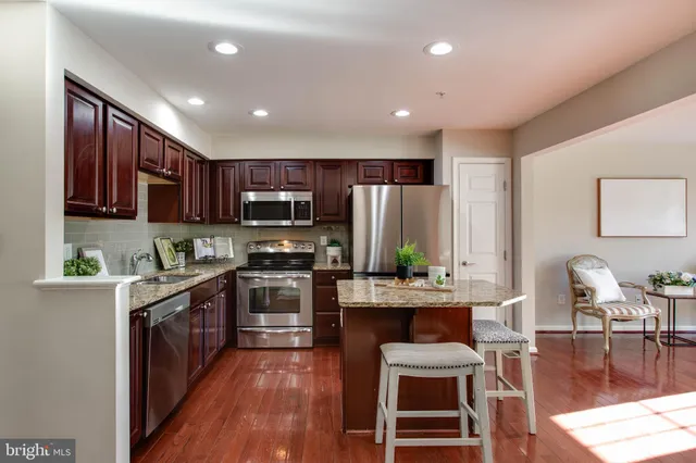 $459,000 | 7217 Maidstone Place, Unit 209, Elkridge, MD 21075