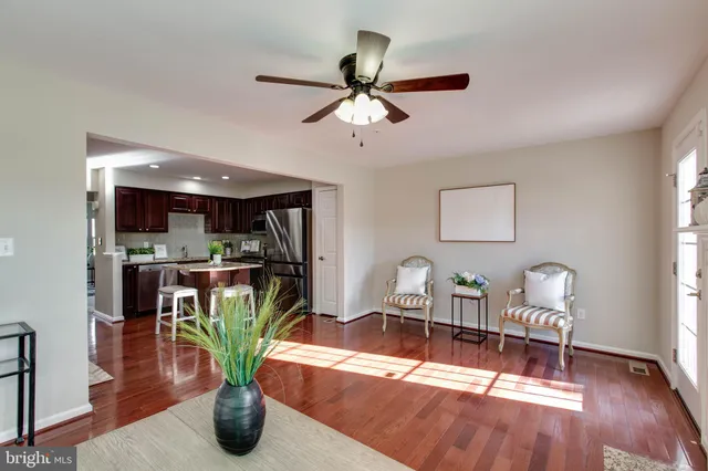 $459,000 | 7217 Maidstone Place, Unit 209, Elkridge, MD 21075