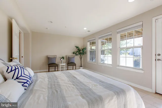 $459,000 | 7217 Maidstone Place, Unit 209, Elkridge, MD 21075