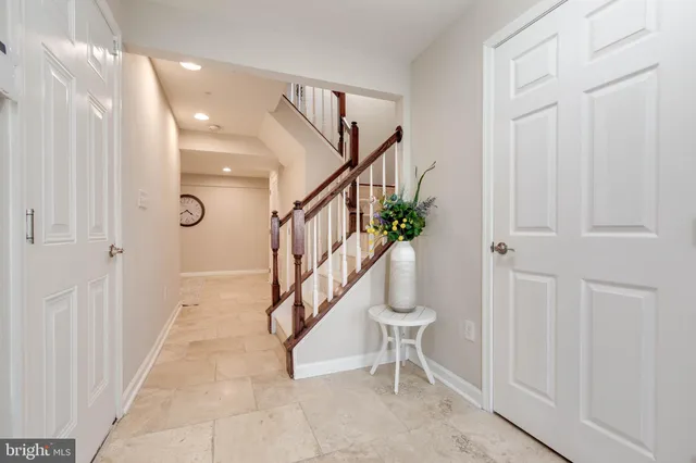 $459,000 | 7217 Maidstone Place, Unit 209, Elkridge, MD 21075