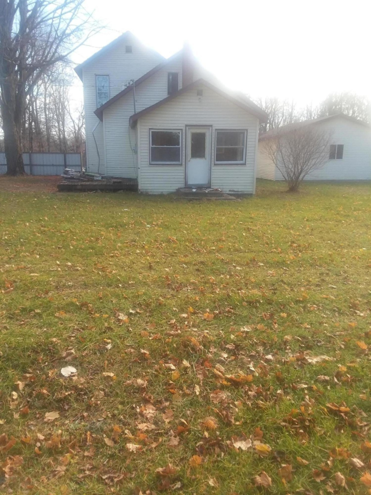 423 North Higbee Street Reed City, MI 49677 - Photo 3 of 12 east view
