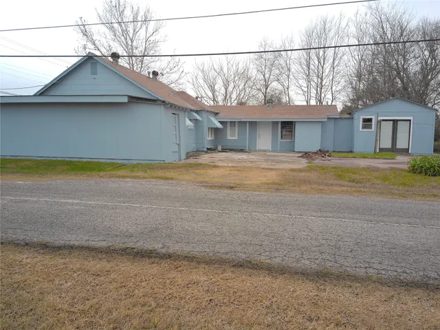 $129,000 | 1200 Avenue A, Bay City, TX 77414