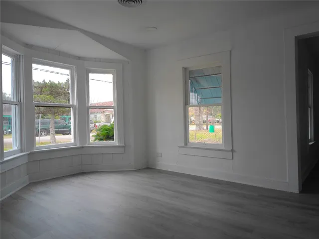 $129,000 | 1200 Avenue A, Bay City, TX 77414