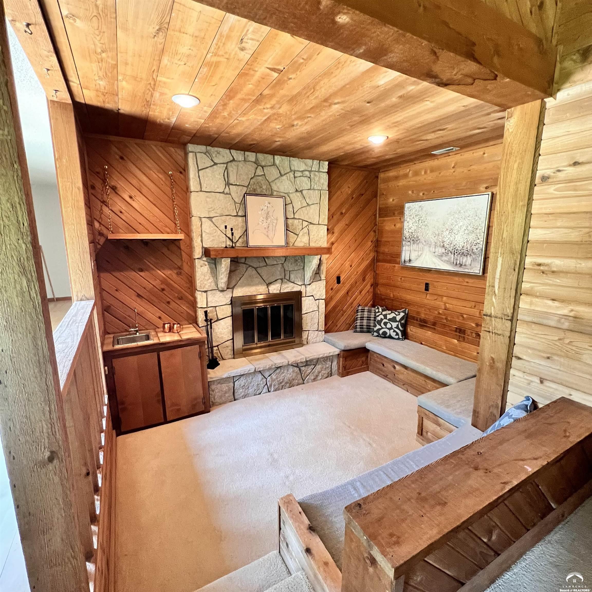 3840 Northeast Kimball Road Topeka, KS 66617 - Photo 9 of 38