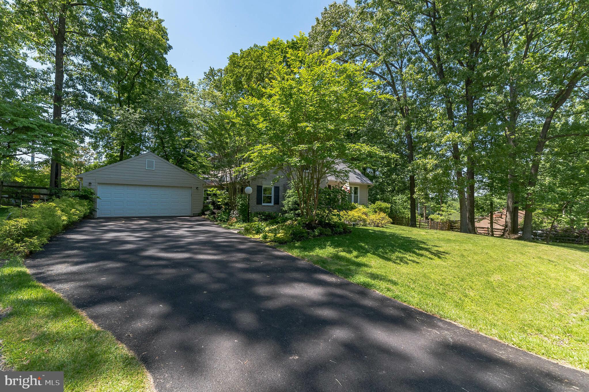 13108 Brandon Way Road Darnestown, MD 20878 - Photo 3 of 32