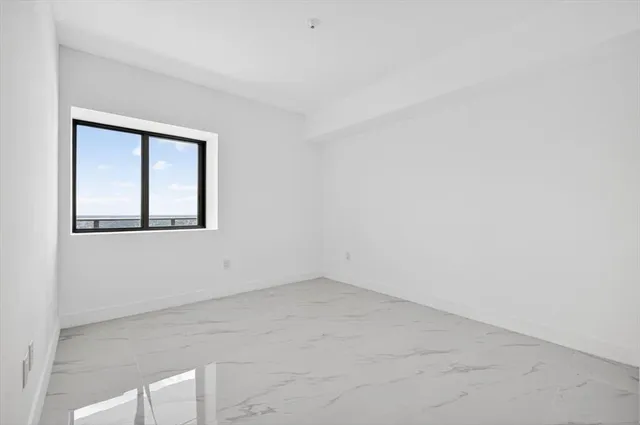 $3,950,000 | 700 Northeast 24th Street, Unit 5202, Miami, FL 33137