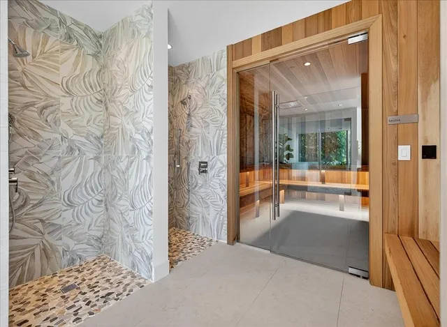 $3,950,000 | 700 Northeast 24th Street, Unit 5202, Miami, FL 33137