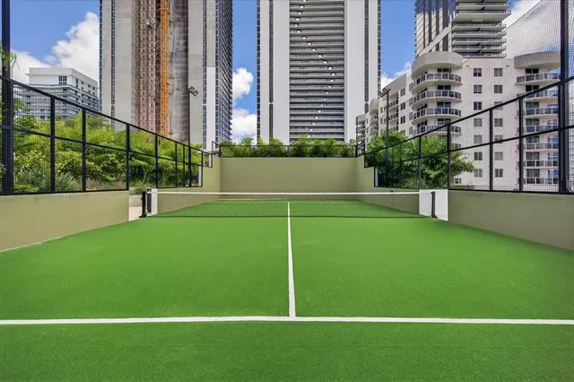 $3,950,000 | 700 Northeast 24th Street, Unit 5202, Miami, FL 33137