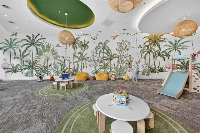 $3,950,000 | 700 Northeast 24th Street, Unit 5202, Miami, FL 33137