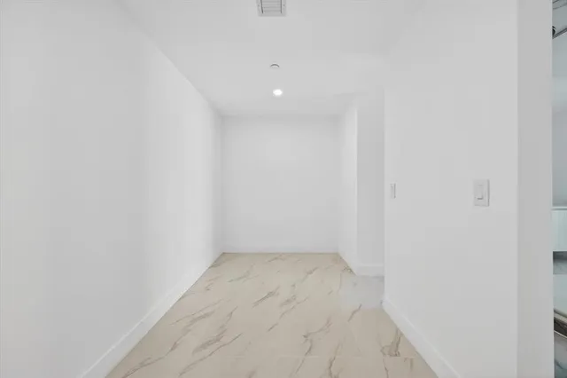 $3,950,000 | 700 Northeast 24th Street, Unit 5202, Miami, FL 33137