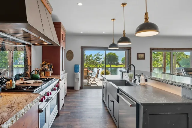 $1,075,000 | 530 Cottonwood Drive, St. Maries, ID 83861