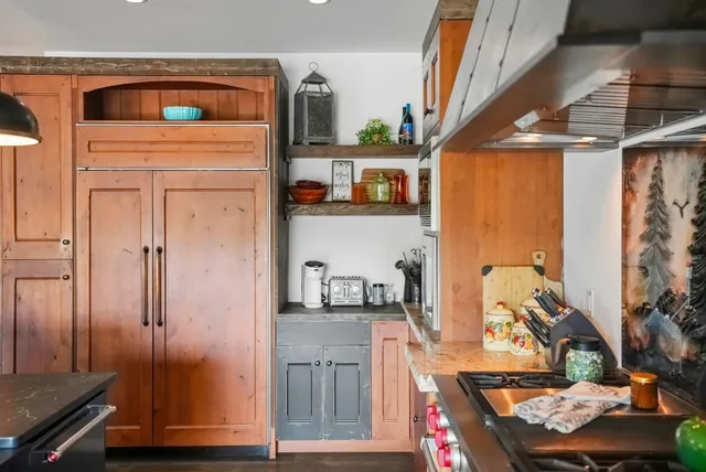 $1,075,000 | 530 Cottonwood Drive, St. Maries, ID 83861