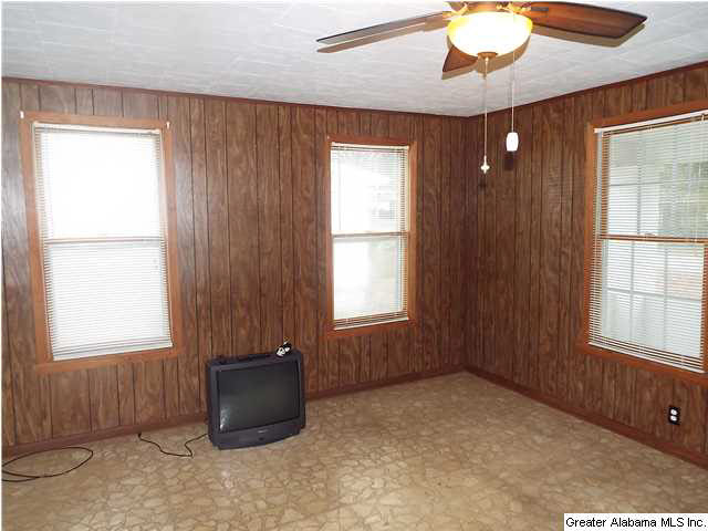 410 Elm Street Oneonta, AL 35121 - Photo 15 of 23