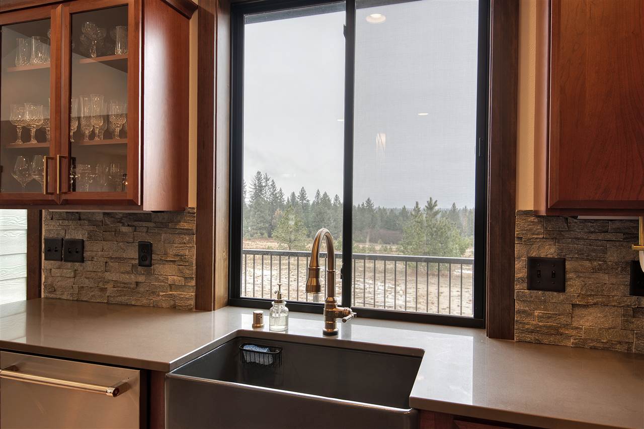 425 East Chattaroy Road Colbert, WA 99005 - Photo 11 of 43 Gallery Image 11