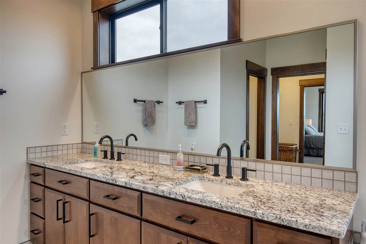 425 East Chattaroy Road Colbert, WA 99005 - Photo 28 of 43 Gallery Image 28