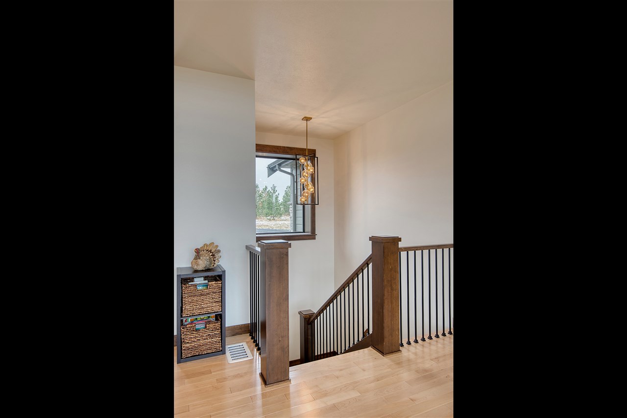 425 East Chattaroy Road Colbert, WA 99005 - Photo 32 of 43 Gallery Image 32