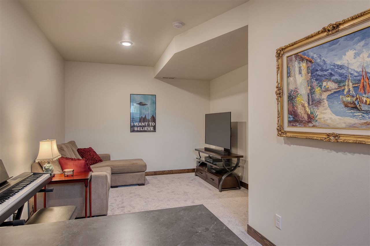 425 East Chattaroy Road Colbert, WA 99005 - Photo 38 of 43 Gallery Image 38