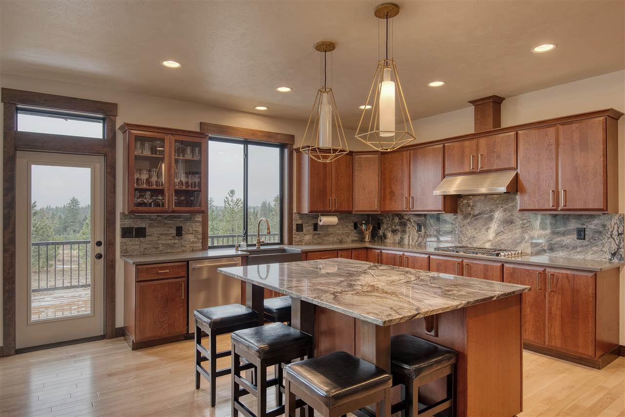425 East Chattaroy Road Colbert, WA 99005 - Photo 8 of 43 Gallery Image 8