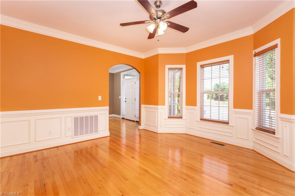 6614 Ridge Run Court Clemmons, NC 27012 - Photo 18 of 43 Dinning Room