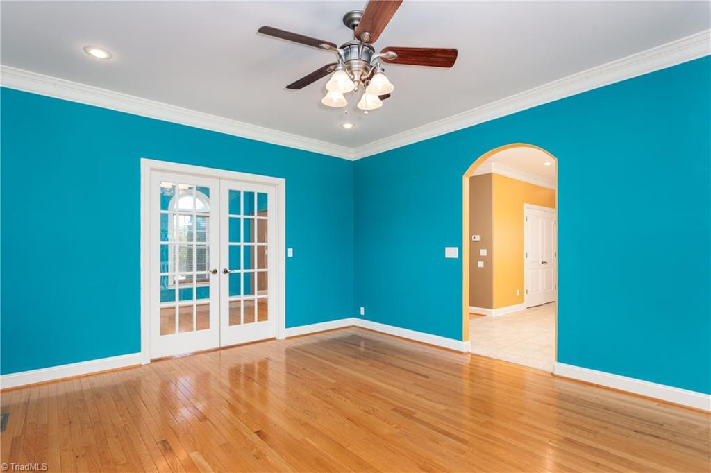 6614 Ridge Run Court Clemmons, NC 27012 - Photo 27 of 43 Living Room