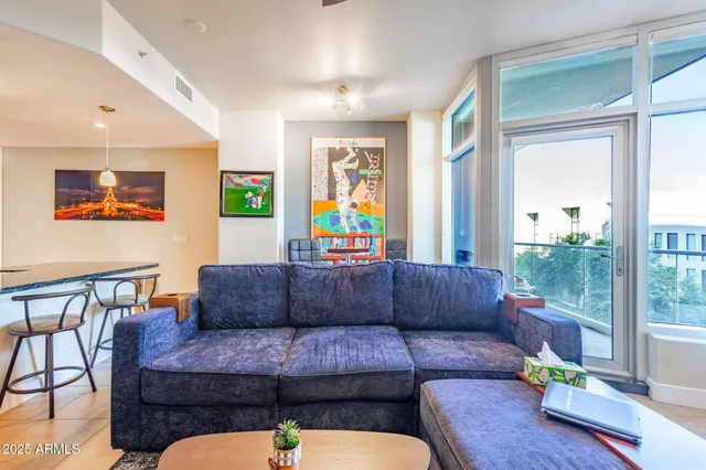 $464,000 | 140 East Rio Salado Parkway, Unit 411, Tempe, AZ 85281