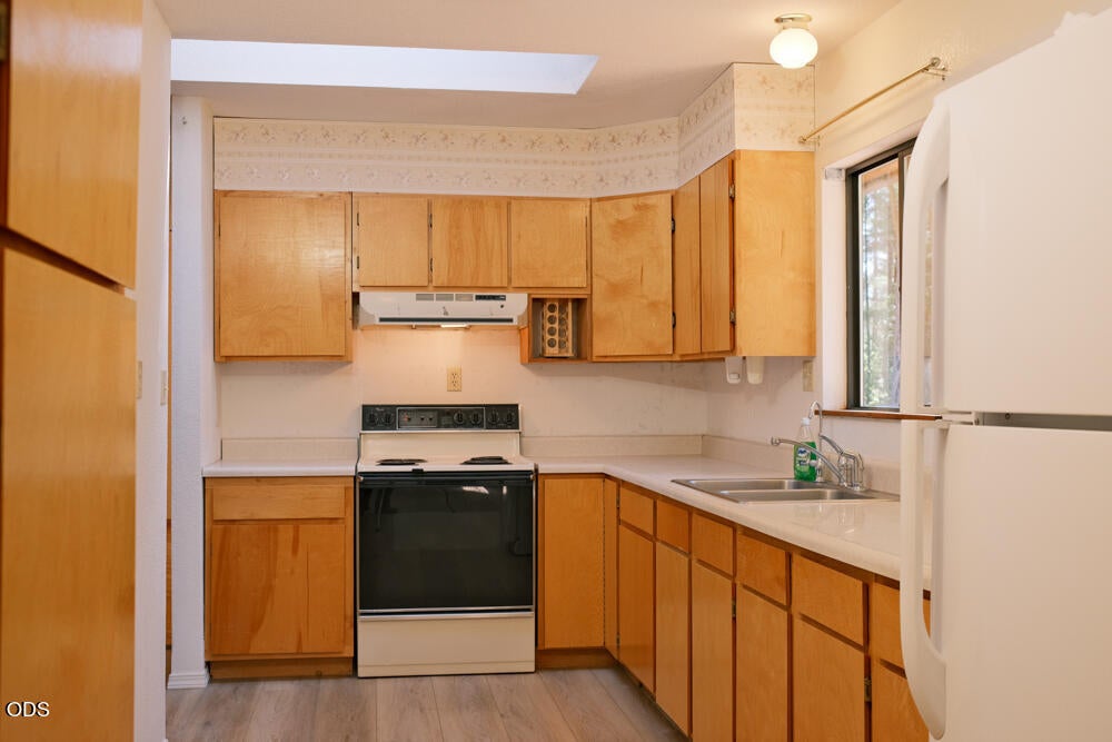 3781 Dick George Road Cave Junction, OR 97523 - Photo 16 of 31 Gallery Image 16