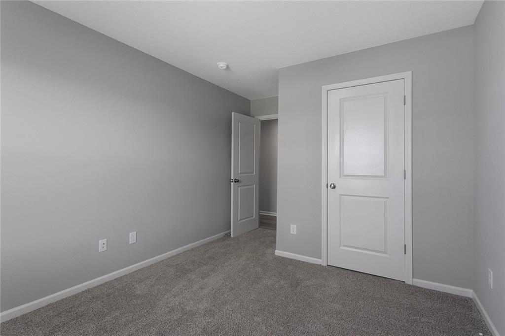 613 Foxglove Lane Raymore, MO 64083 - Photo 19 of 27