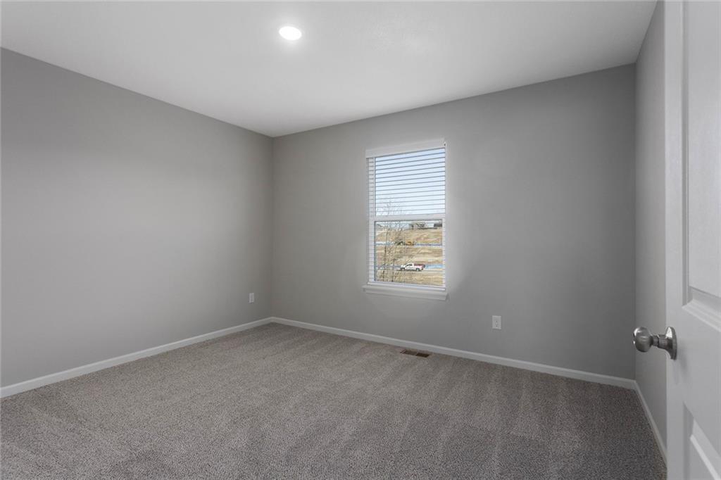613 Foxglove Lane Raymore, MO 64083 - Photo 22 of 27