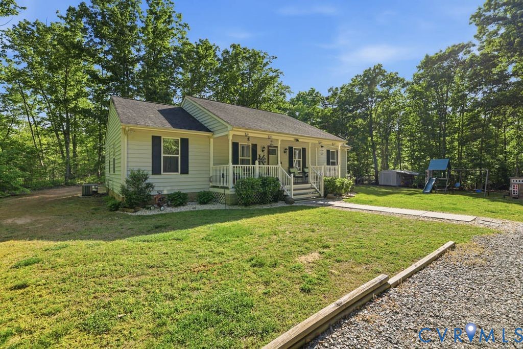 5307 St Pauls Church Road Goochland, VA 23063 - Photo 2 of 44 a view of a house with a yard