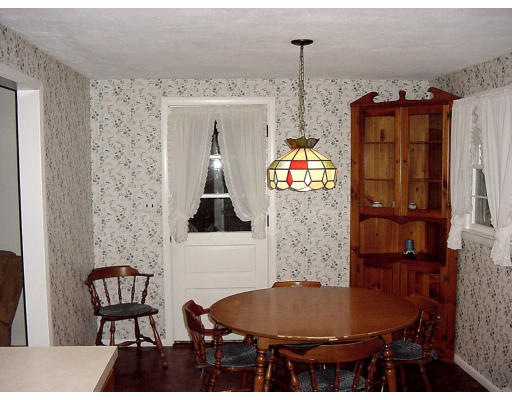 15 Pinecrest Road Holliston, MA 01746 - Photo 4 of 12 Gallery Image 4