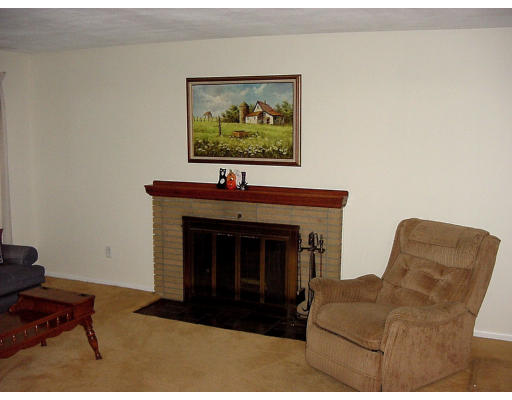 15 Pinecrest Road Holliston, MA 01746 - Photo 6 of 12 Gallery Image 6