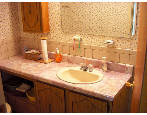 15 Pinecrest Road Holliston, MA 01746 - Photo 10 of 12 Gallery Image 10