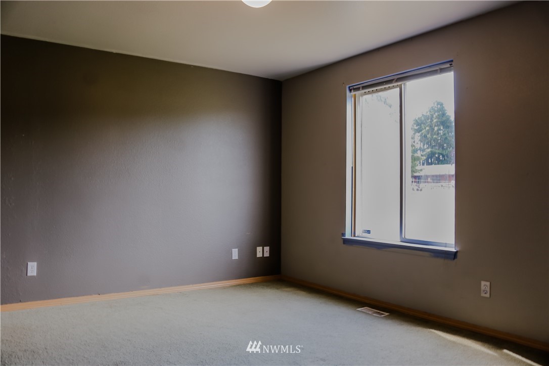 18947 Joselyn Road Southwest Rochester, WA 98579 - Photo 13 of 25