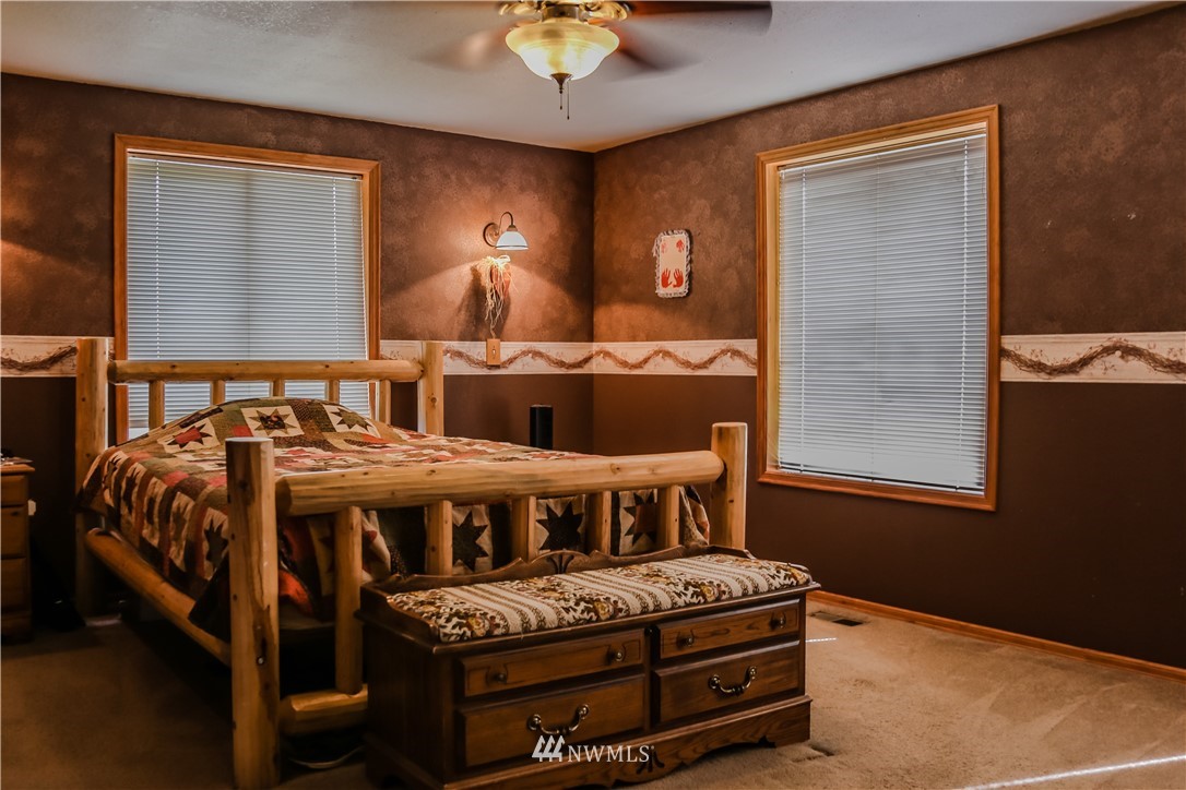 18947 Joselyn Road Southwest Rochester, WA 98579 - Photo 17 of 25