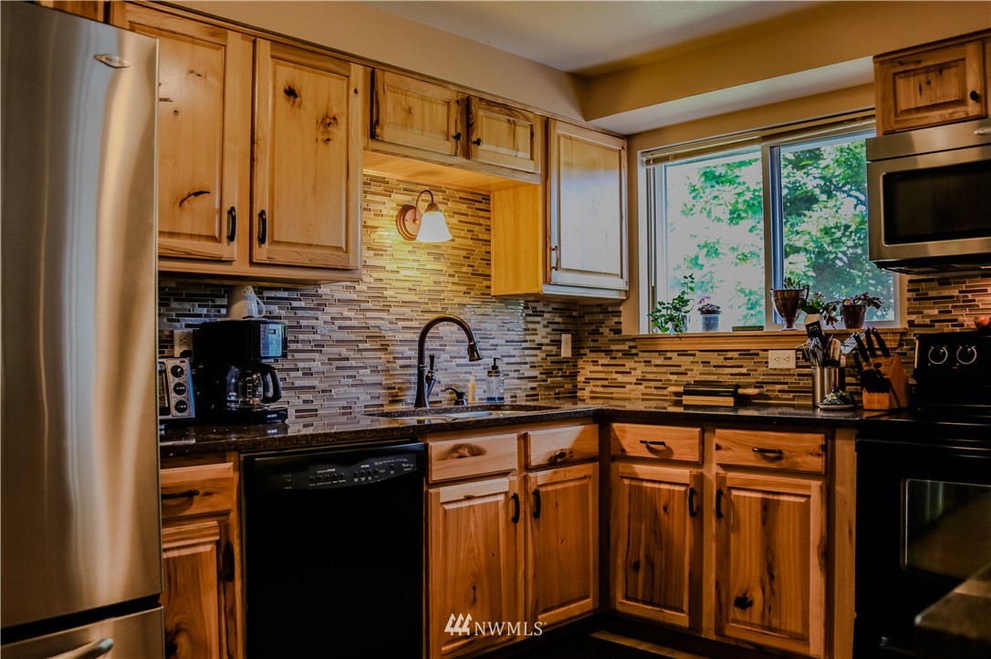 18947 Joselyn Road Southwest Rochester, WA 98579 - Photo 9 of 25